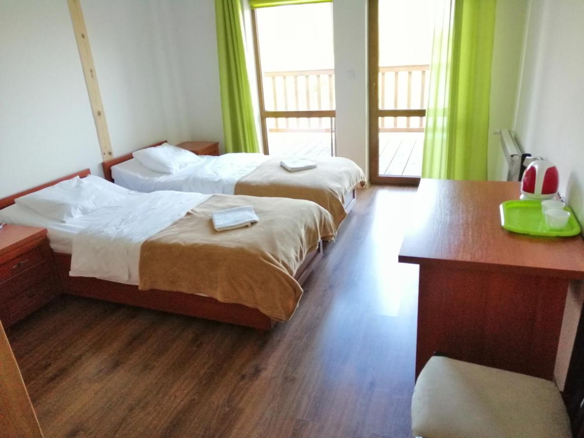 Restauracja Teo Hotel Cieszkow Екстериор снимка